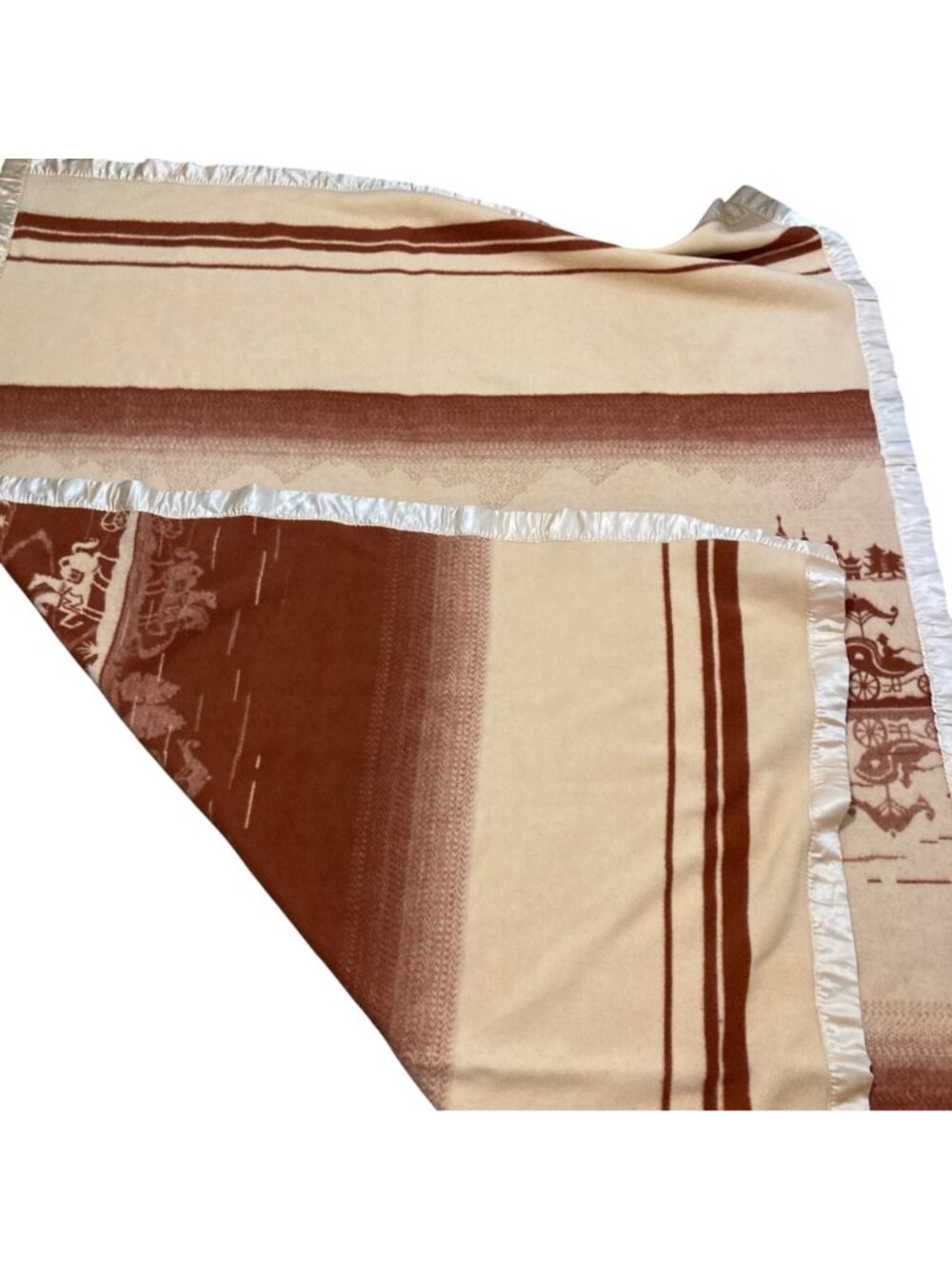 Pure New Wool Blanket With Carriage Scene Pattern And Satin Trim 88" X 67" - Picture 8 of 11